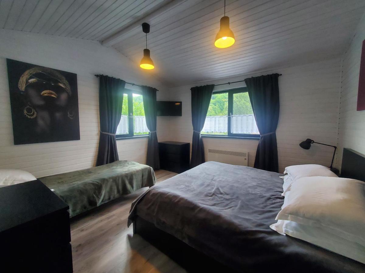 Pensiunea Casa Dacilor Podeni Экстерьер фото