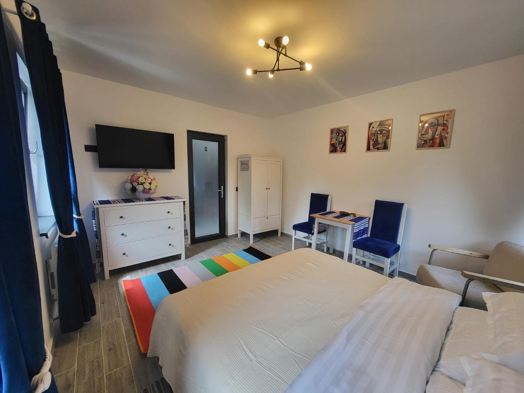 Pensiunea Casa Dacilor Podeni Экстерьер фото